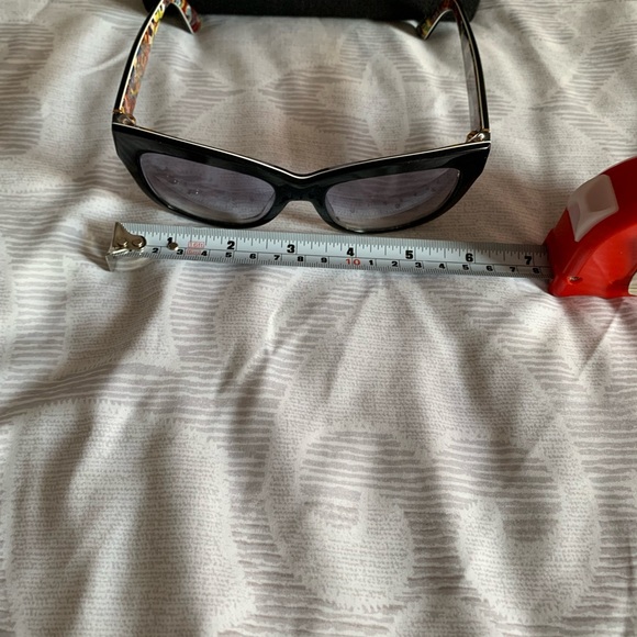 Dolce&Gabbana sun glasses authentic - Picture 8 of 15